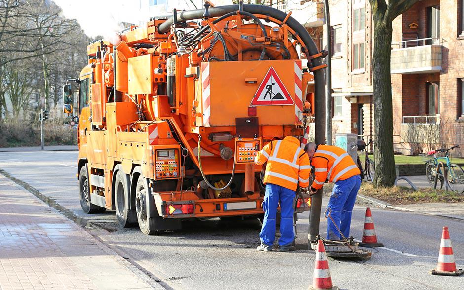 camion pompage assainissement Paris 19